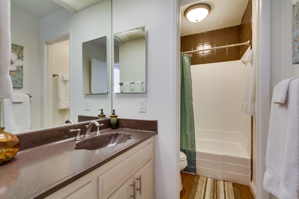 Virtual tour photo 20 of 29 for 4667 Ocean Boulevard #113
