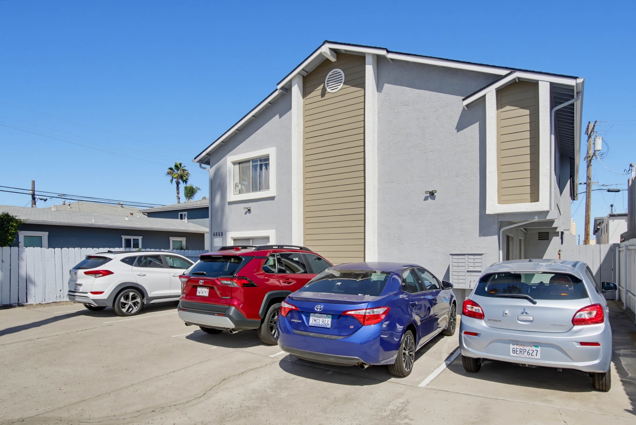 Virtual tour photo 7 of 42 for 4669 36th St