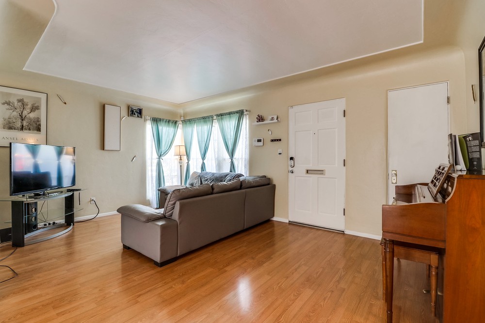 Virtual tour photo 12 of 49 for 4673 W Point Loma Blvd