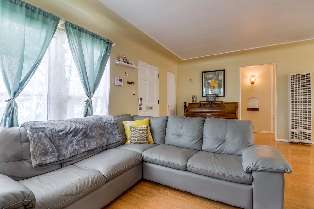 Virtual tour photo 13 of 49 for 4673 W Point Loma Blvd