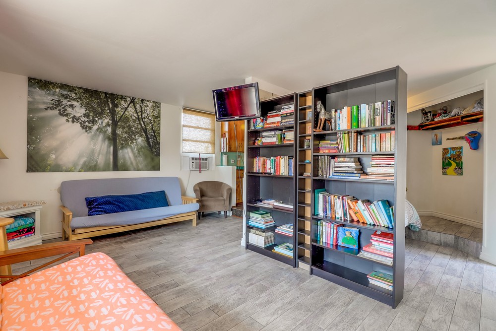 Virtual tour photo 38 of 49 for 4673 W Point Loma Blvd