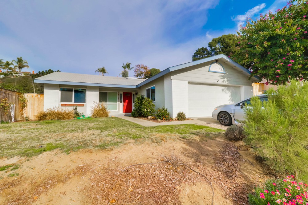 Virtual tour photo 1 of 35 for 4676 Cobb Dr