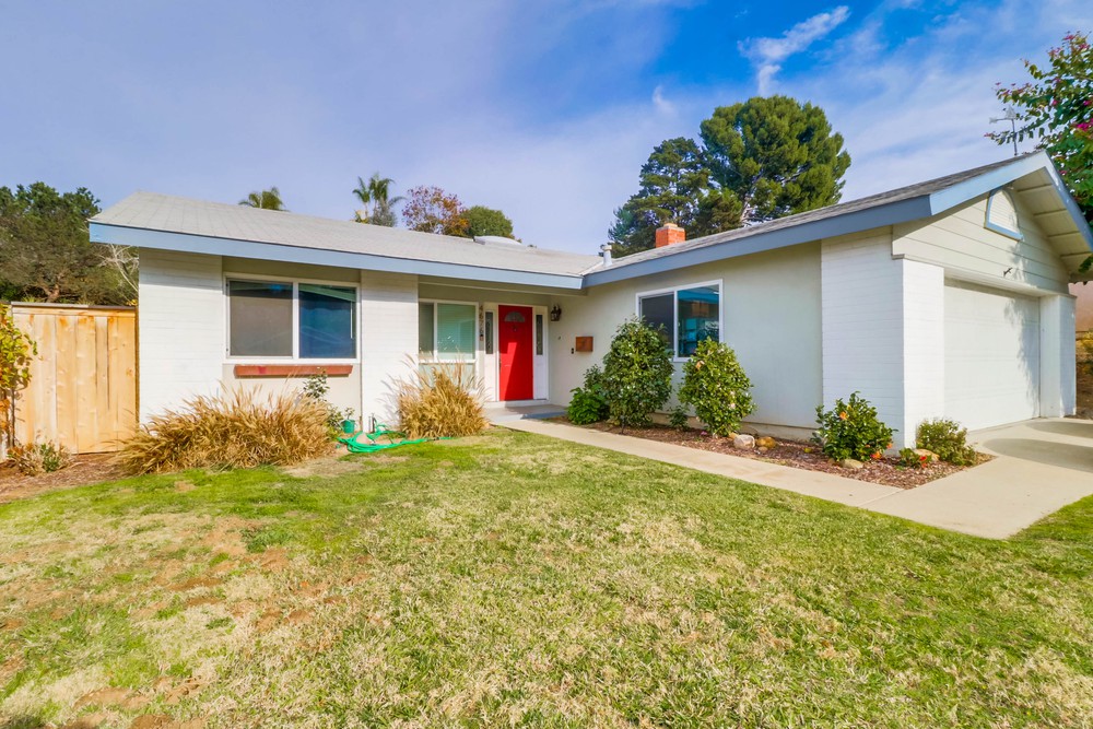 Virtual tour photo 4 of 35 for 4676 Cobb Dr