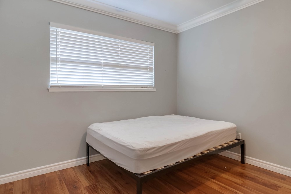 Virtual tour photo 25 of 35 for 4676 Cobb Dr