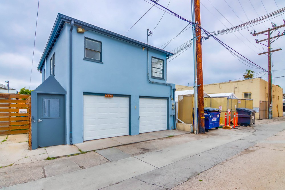 Virtual tour photo 1 of 44 for 4679 30th St