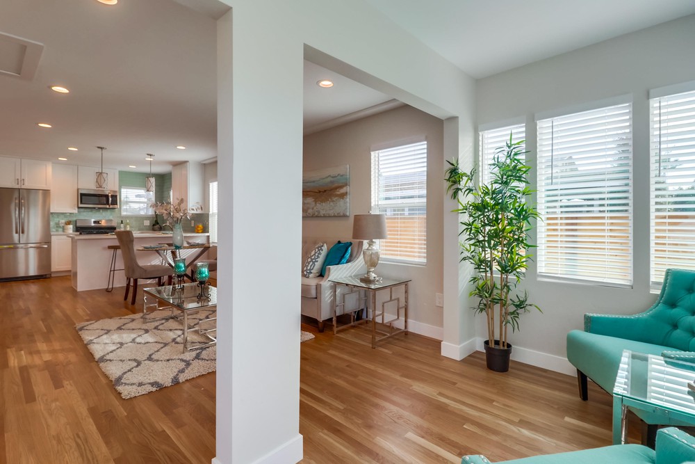 Virtual tour photo 16 of 35 for 4679 Wilson Ave