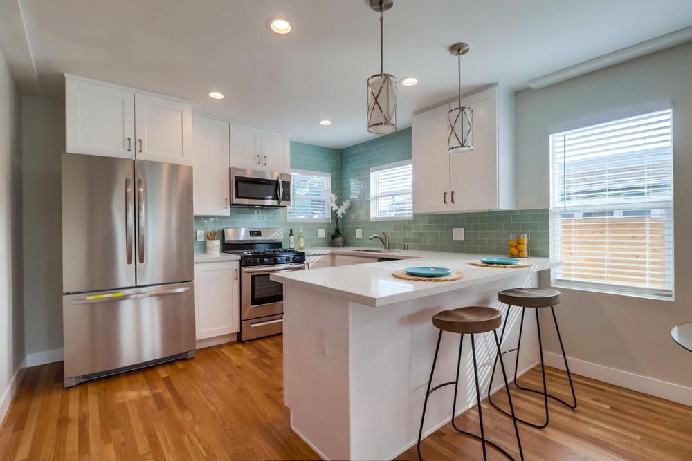 Virtual tour photo 18 of 35 for 4679 Wilson Ave