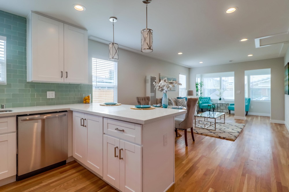 Virtual tour photo 23 of 35 for 4679 Wilson Ave
