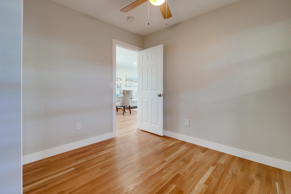 Virtual tour photo 28 of 35 for 4679 Wilson Ave