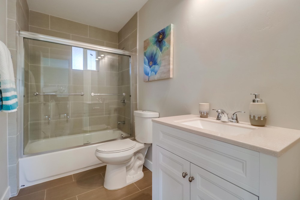 Virtual tour photo 29 of 35 for 4679 Wilson Ave