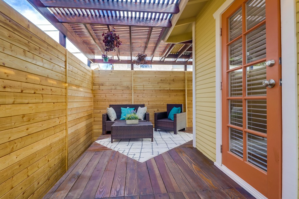 Virtual tour photo 32 of 35 for 4679 Wilson Ave