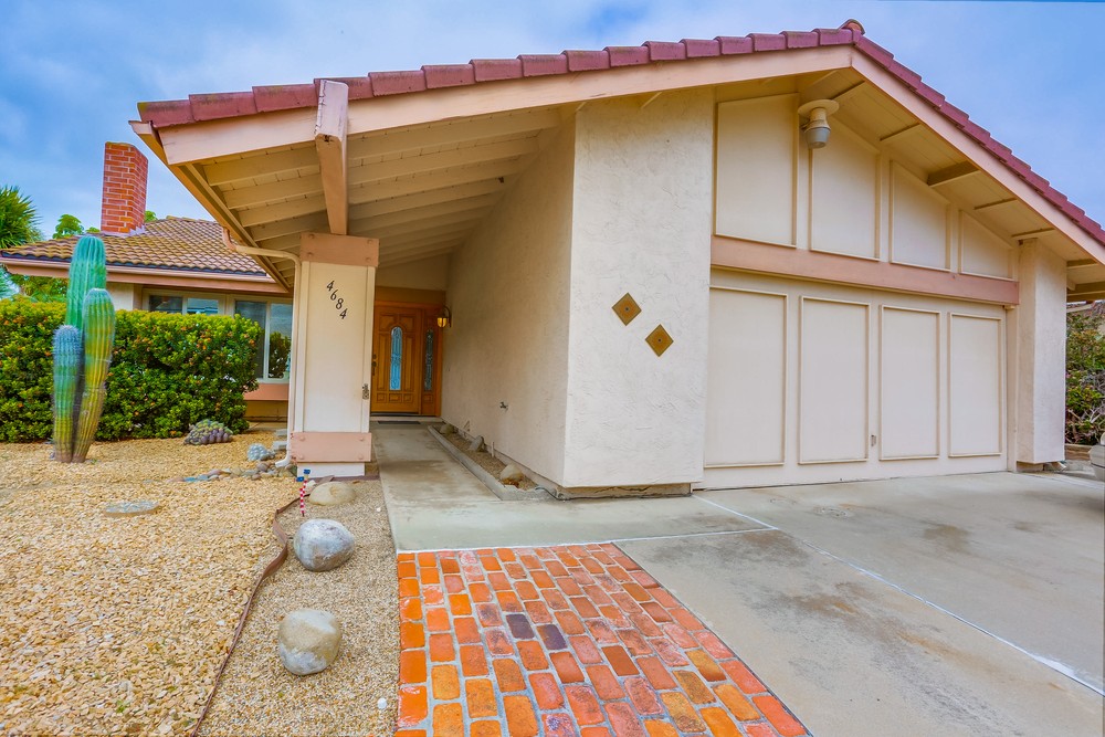 Virtual tour photo 7 of 55 for 4684 Murat St