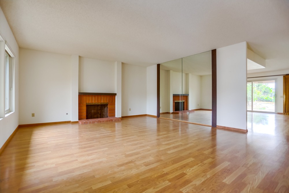 Virtual tour photo 10 of 55 for 4684 Murat St