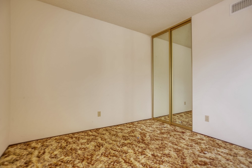 Virtual tour photo 36 of 55 for 4684 Murat St