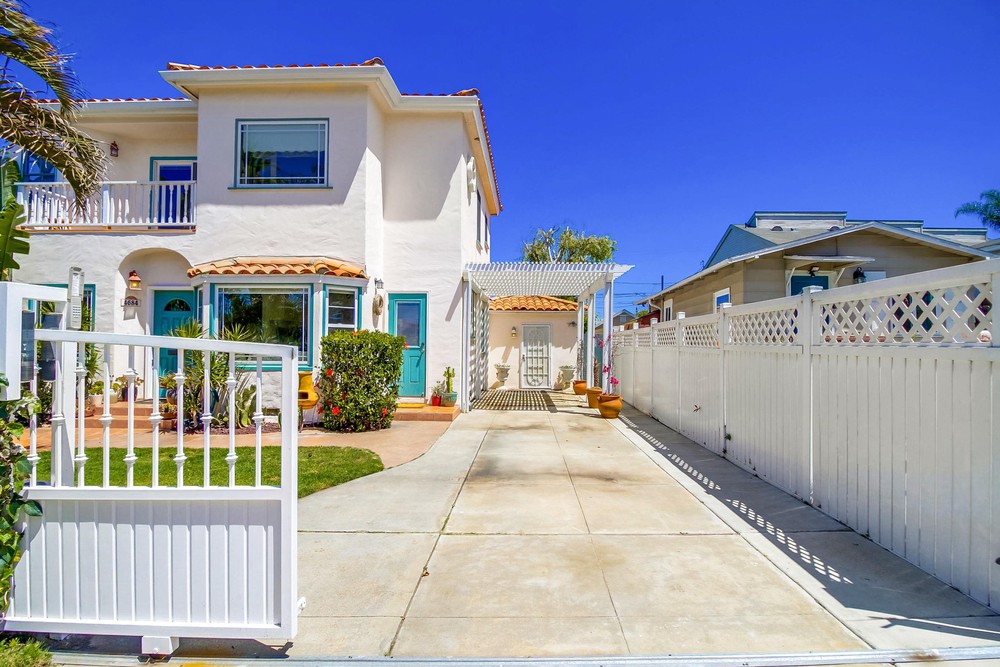 Virtual tour photo 10 of 82 for 4684 Saratoga Ave