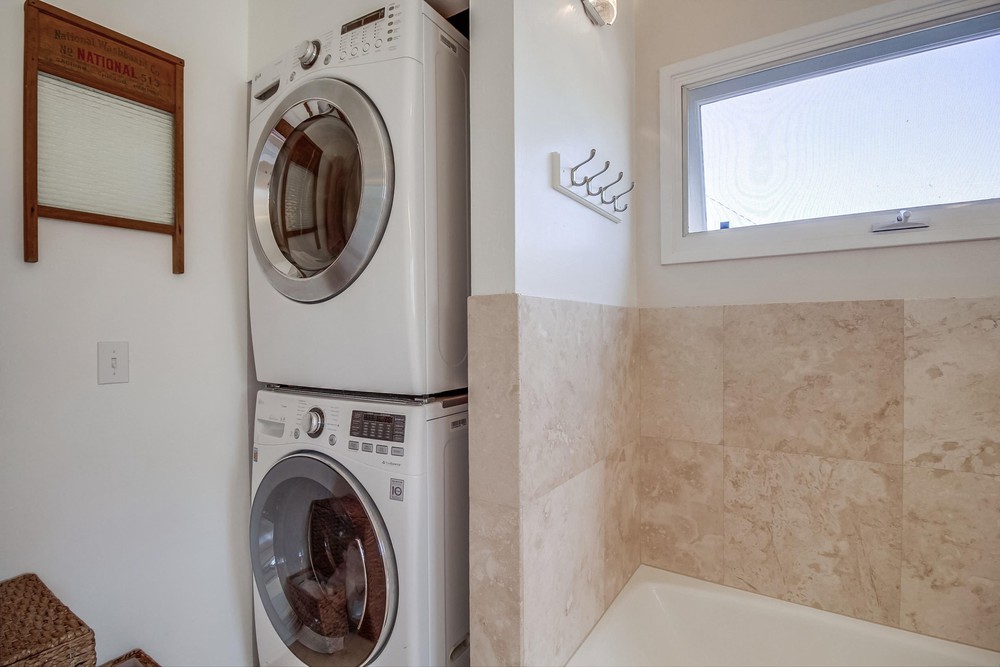 Virtual tour photo 54 of 82 for 4684 Saratoga Ave