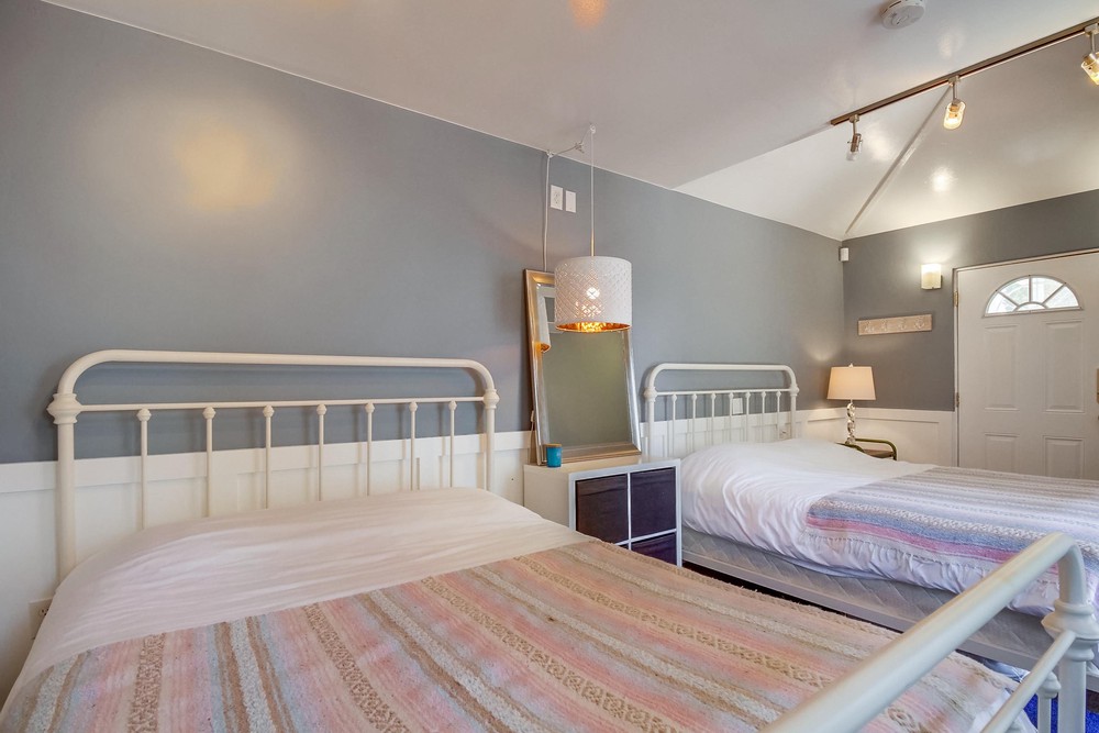 Virtual tour photo 64 of 82 for 4684 Saratoga Ave
