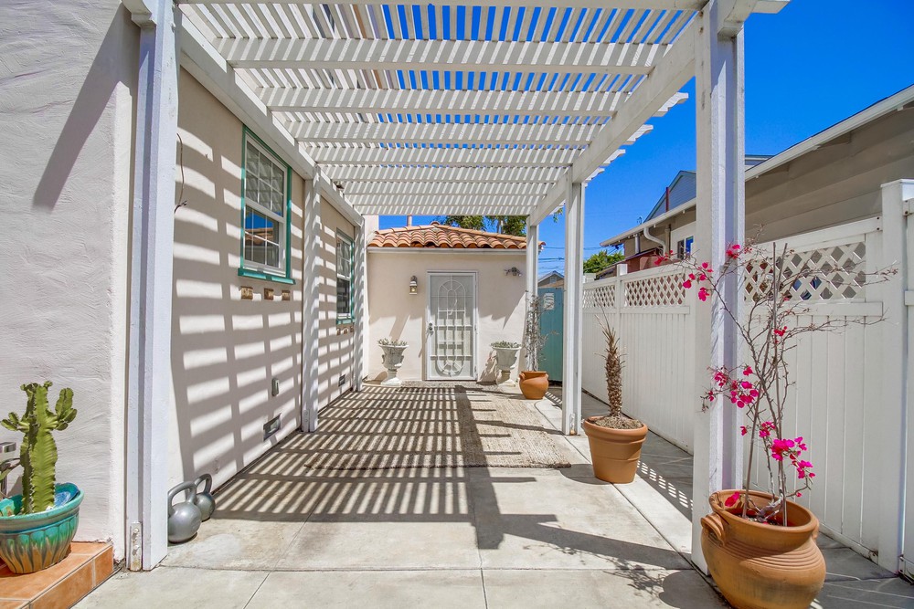 Virtual tour photo 81 of 82 for 4684 Saratoga Ave