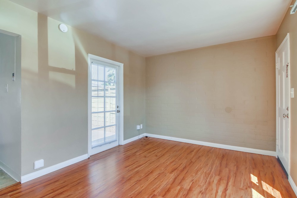 Virtual tour photo 8 of 26 for 4686 Bayard St