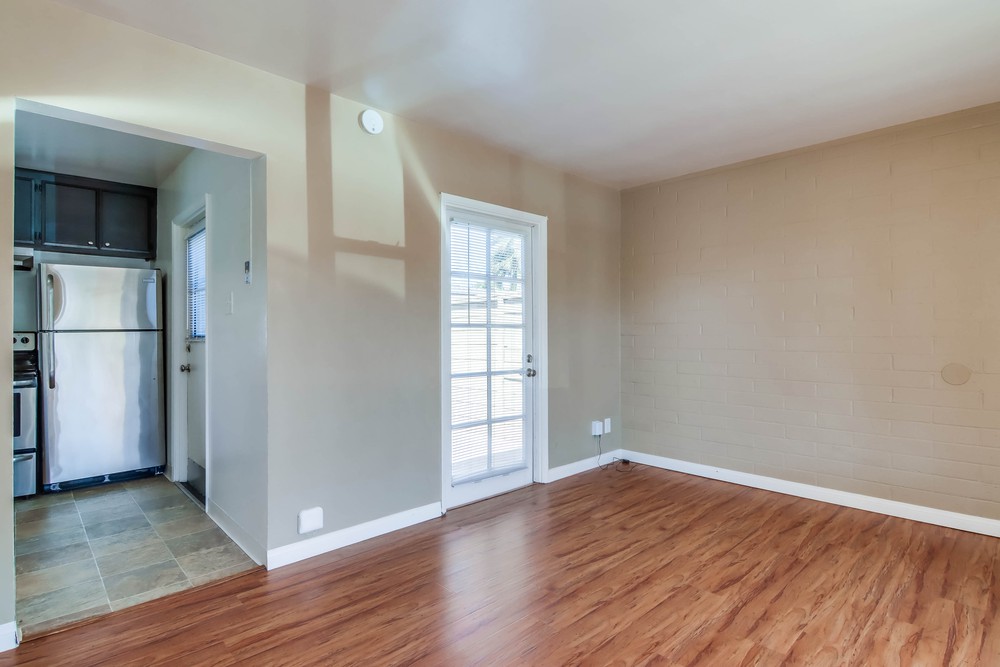 Virtual tour photo 9 of 26 for 4686 Bayard St