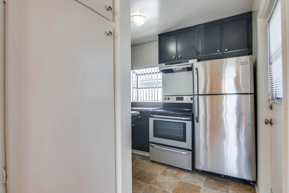 Virtual tour photo 10 of 26 for 4686 Bayard St
