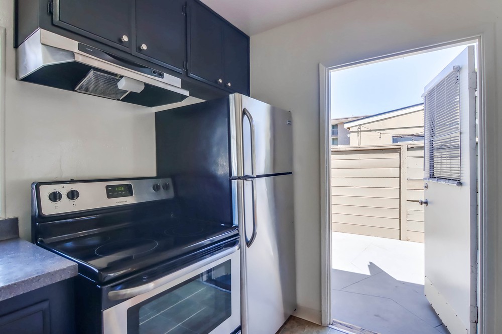 Virtual tour photo 15 of 26 for 4686 Bayard St