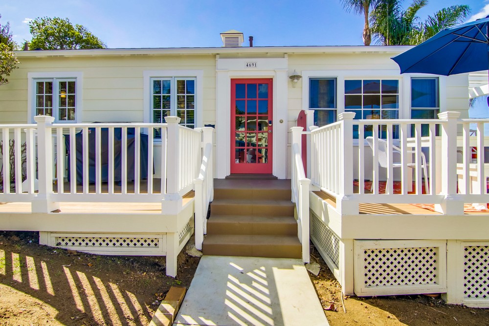 Virtual tour photo 9 of 61 for 4691 Del Mar Ave