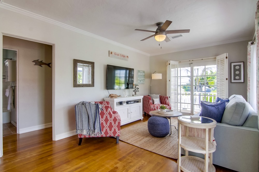 Virtual tour photo 16 of 61 for 4691 Del Mar Ave