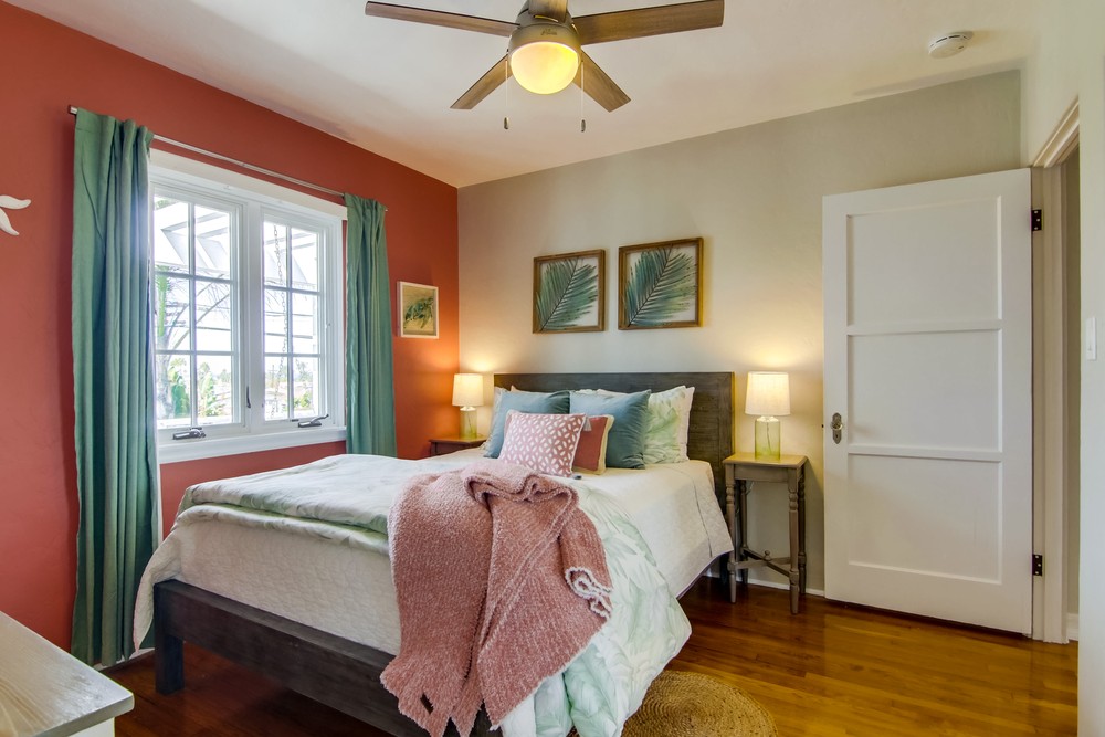 Virtual tour photo 34 of 61 for 4691 Del Mar Ave