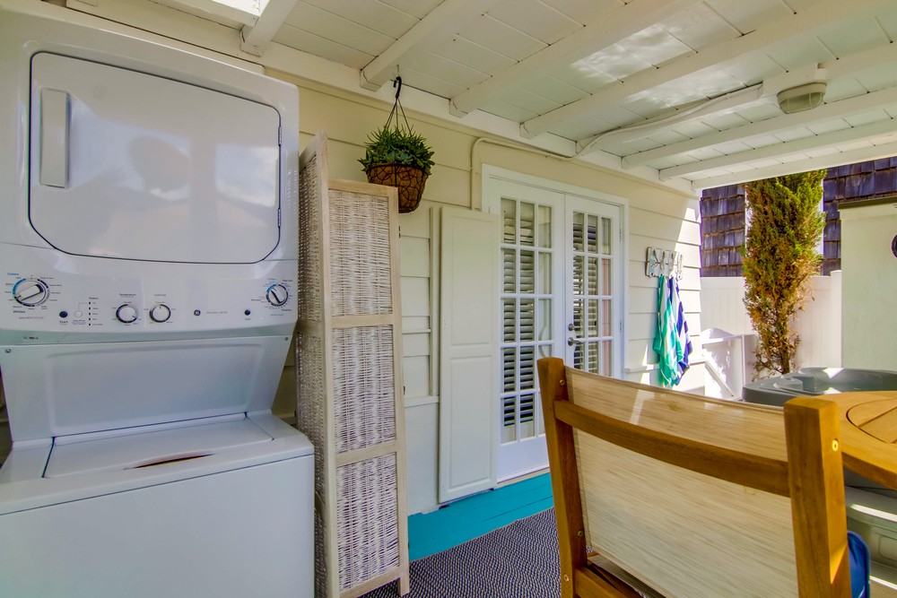 Virtual tour photo 50 of 61 for 4691 Del Mar Ave