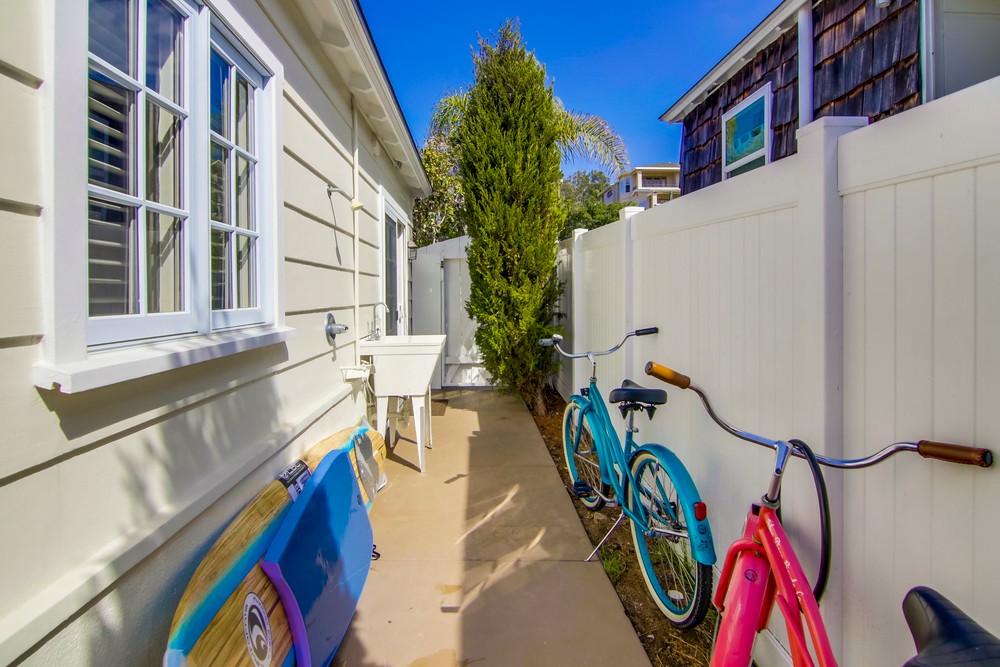 Virtual tour photo 51 of 61 for 4691 Del Mar Ave