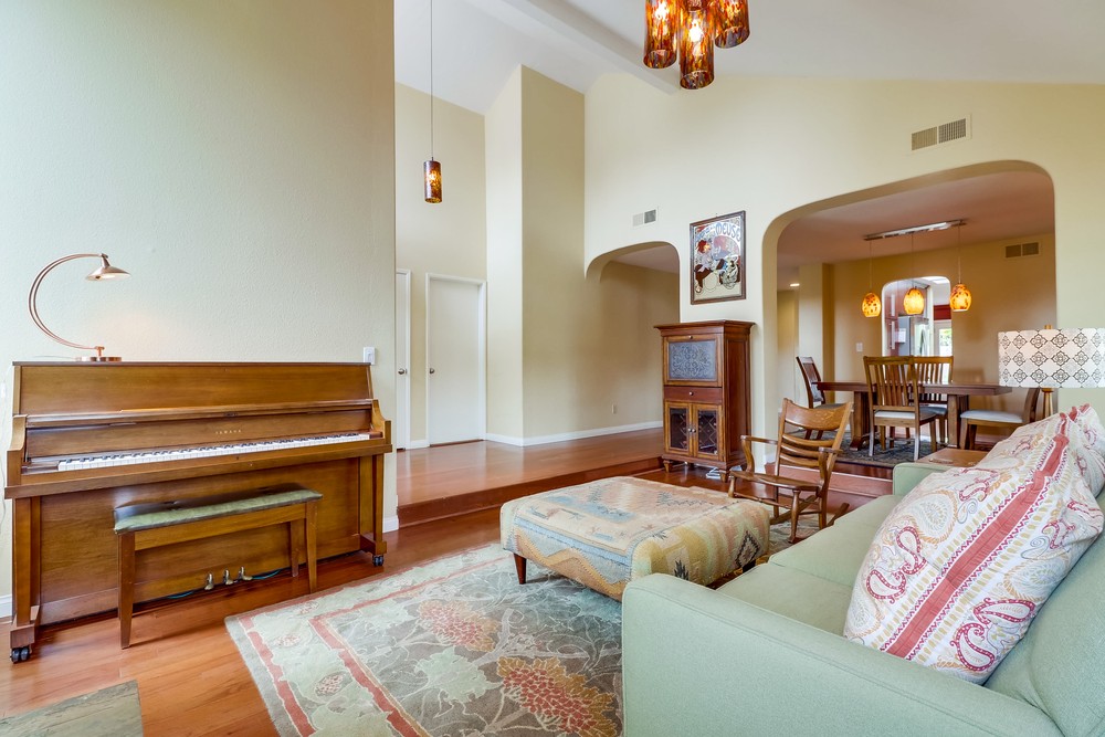 Virtual tour photo 10 of 45 for 4692 Murat Ct