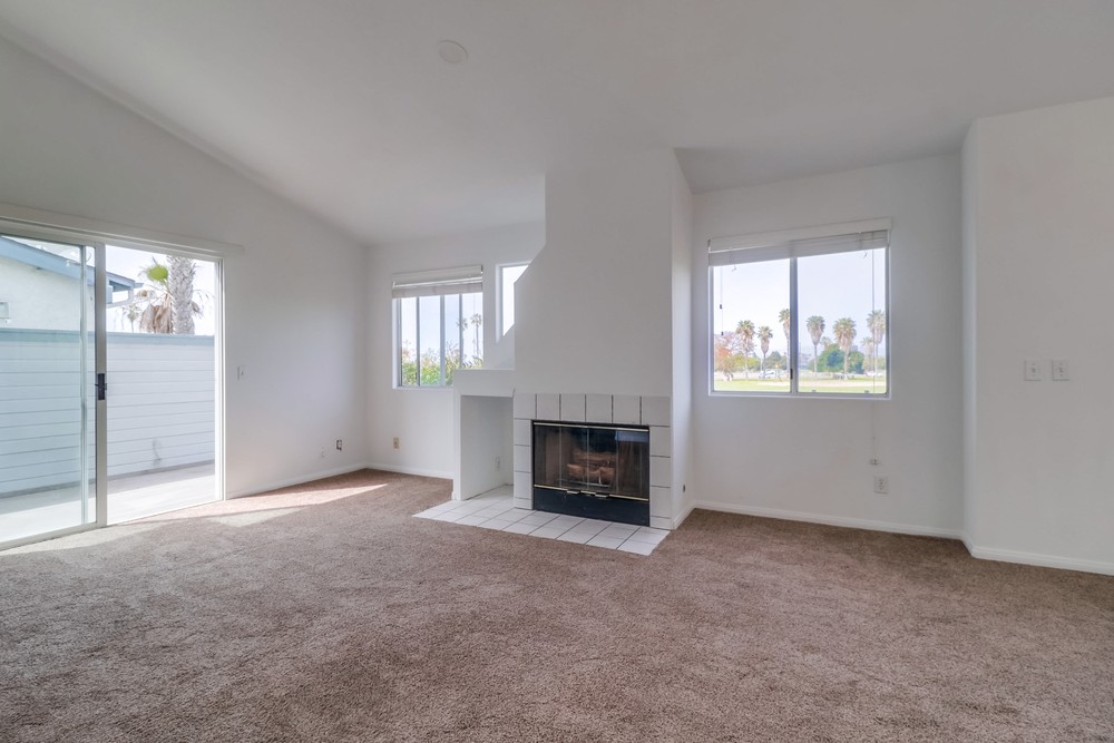 Virtual tour photo 7 of 38 for 4698 W Point Loma Blvd