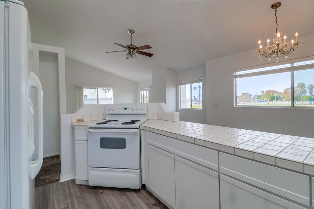 Virtual tour photo 16 of 38 for 4698 W Point Loma Blvd