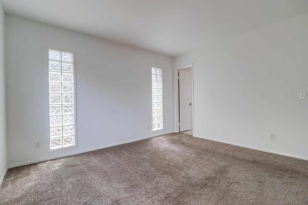 Virtual tour photo 25 of 38 for 4698 W Point Loma Blvd