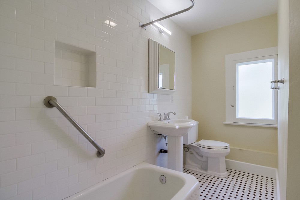 Virtual tour photo 59 of 85 for 470 22nd St