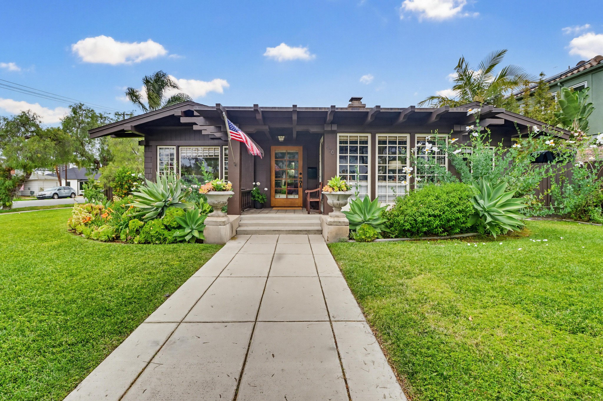 Virtual tour photo 8 of 72 for 470 B Ave