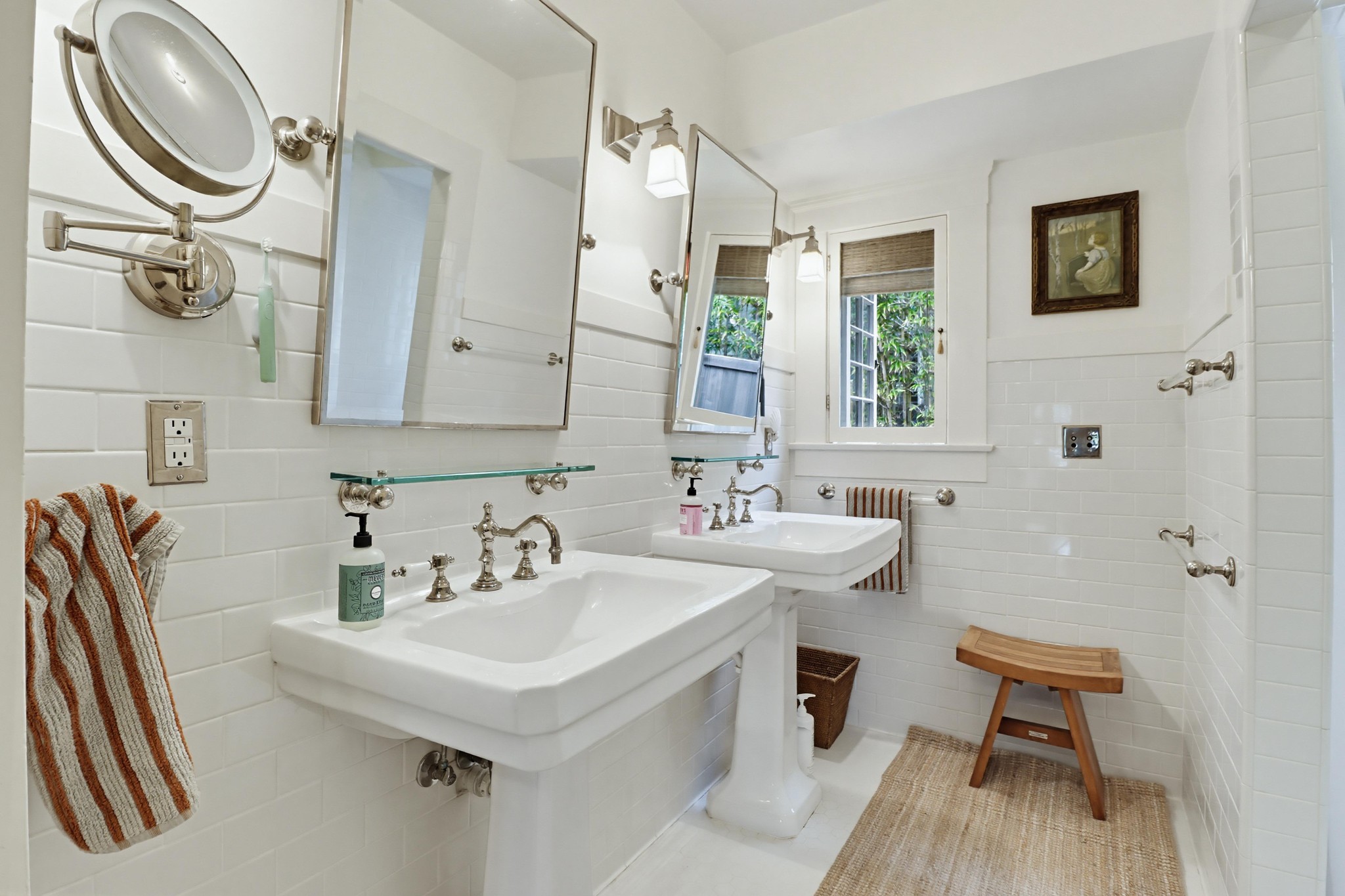 Virtual tour photo 32 of 72 for 470 B Ave