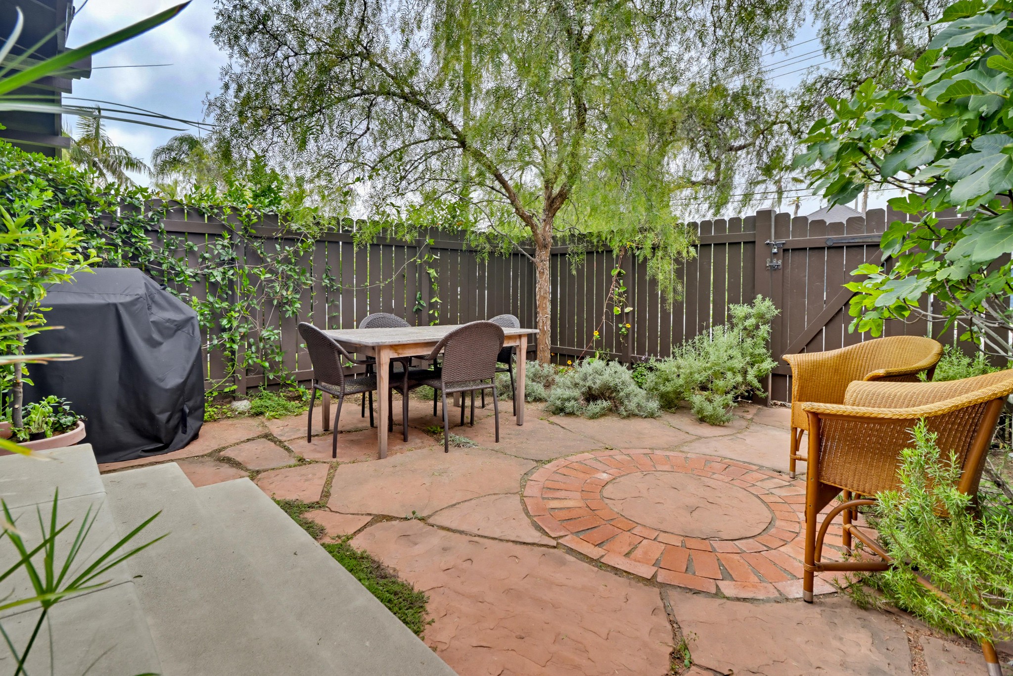 Virtual tour photo 42 of 72 for 470 B Ave