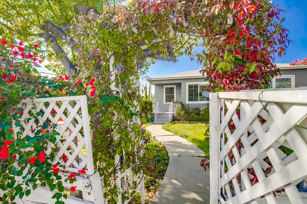 Virtual tour photo 3 of 52 for 4702 68th St