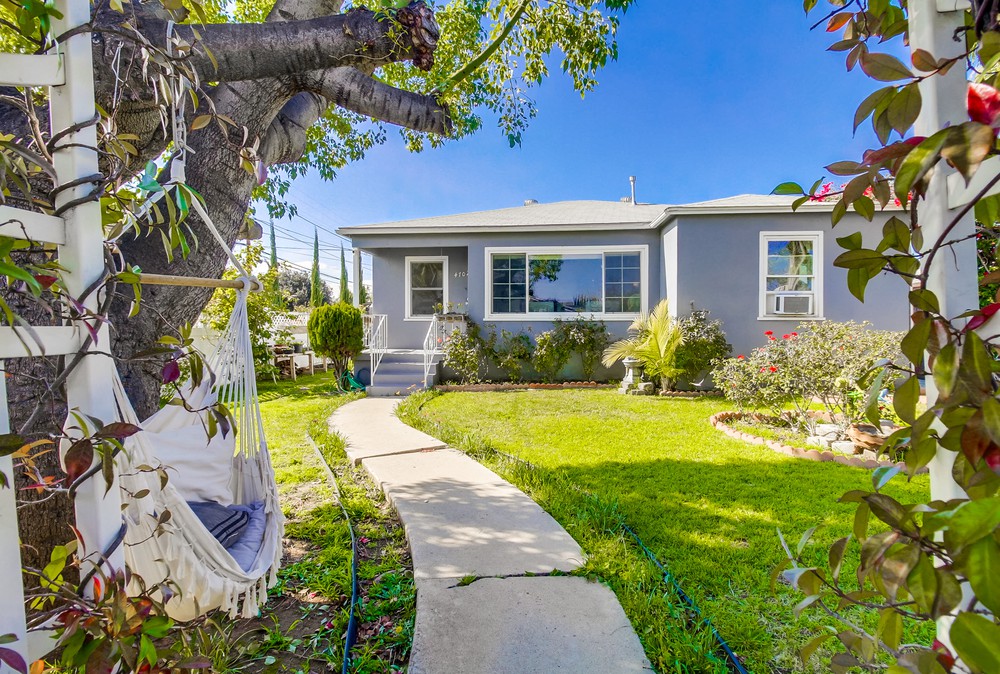 Virtual tour photo 4 of 52 for 4702 68th St