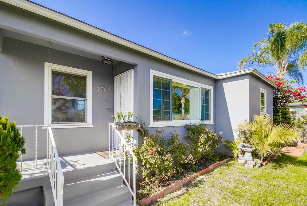 Virtual tour photo 9 of 52 for 4702 68th St