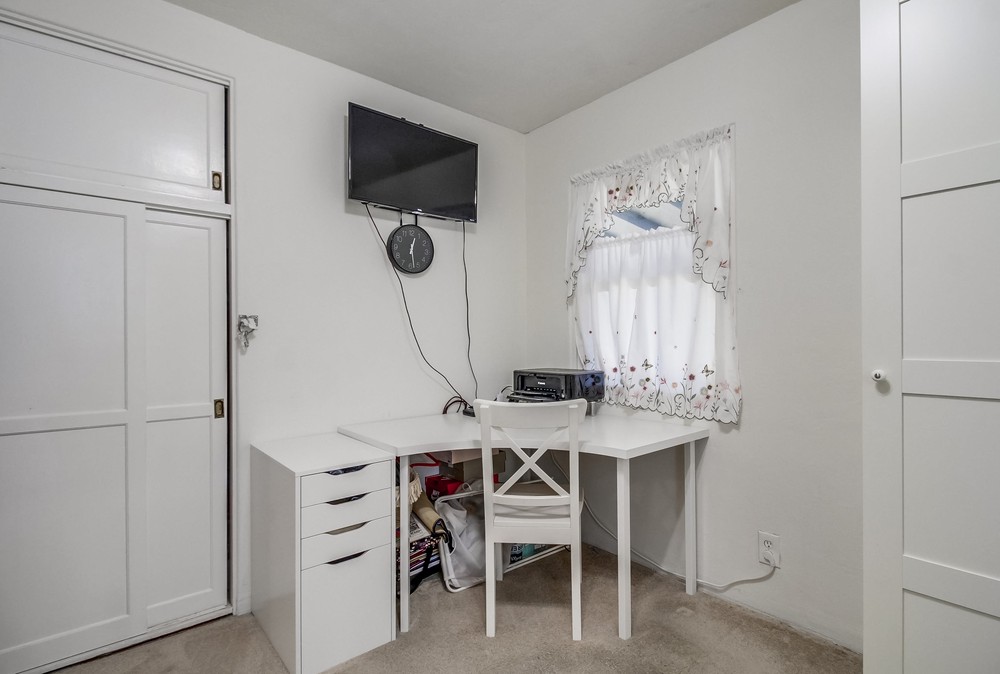 Virtual tour photo 27 of 52 for 4702 68th St
