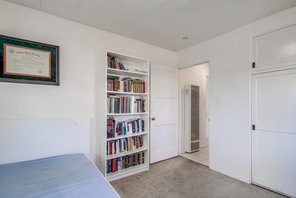 Virtual tour photo 31 of 52 for 4702 68th St