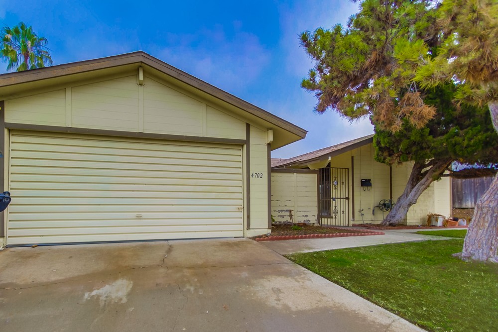 Virtual tour photo 5 of 35 for 4702 Vandever Ave