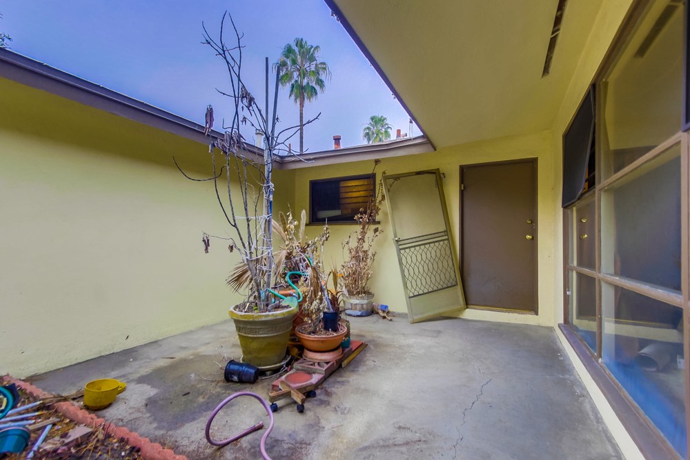Virtual tour photo 6 of 35 for 4702 Vandever Ave