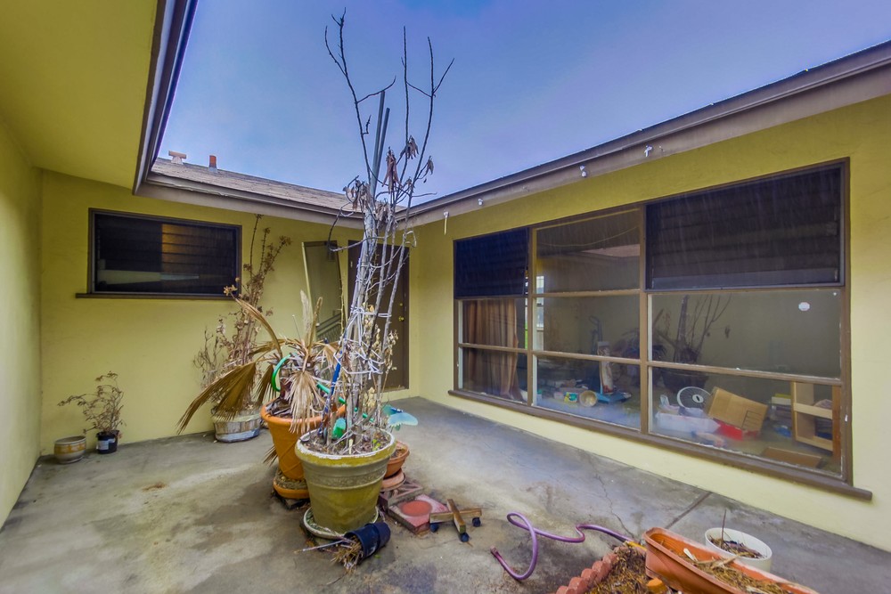 Virtual tour photo 7 of 35 for 4702 Vandever Ave
