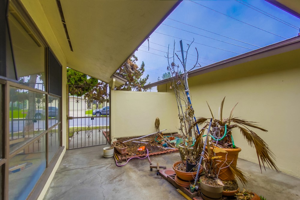 Virtual tour photo 8 of 35 for 4702 Vandever Ave