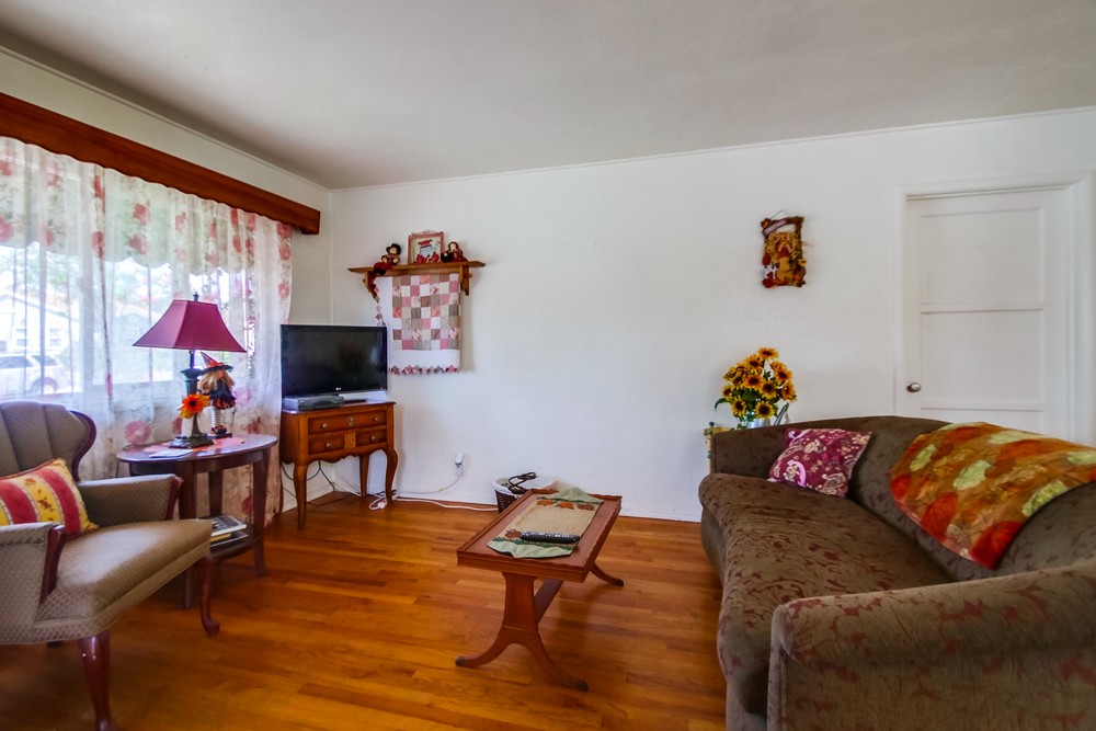 Virtual tour photo 11 of 53 for 4703 51st St