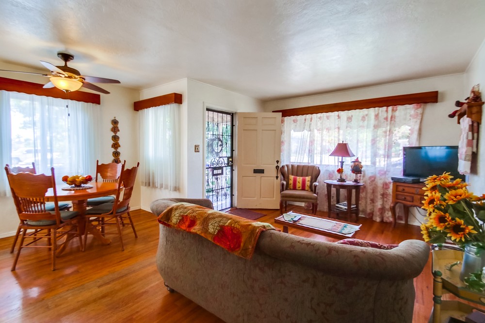 Virtual tour photo 13 of 53 for 4703 51st St